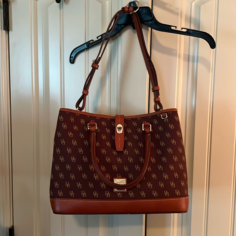 Dooney & Bourke Shoulder Purse